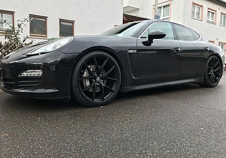 Porsche Panamera S