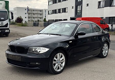 BMW 123d Coupé Navi Klimaautomatik Euro5 PDC M-Sport