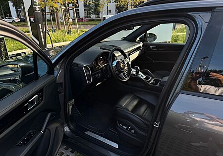 Porsche Cayenne 250 kW | 1. Hd | Approved 04/26 | Pan