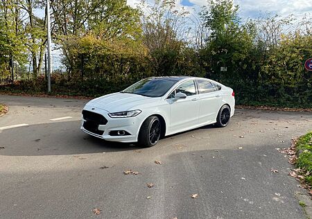 Ford Mondeo 2,0 TDCi Bi-Turbo Titanium PowerShift...