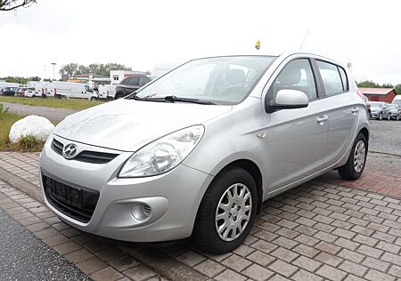 Hyundai i20 1.2 FIFA WM Edition TÜV & Service NEU