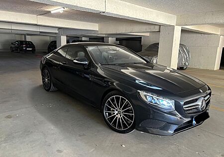 Mercedes-Benz S 400 4MATIC Coupé - Mercedes Service only