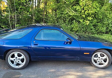 Porsche 928 GTS Automatik H-Kennzeichen