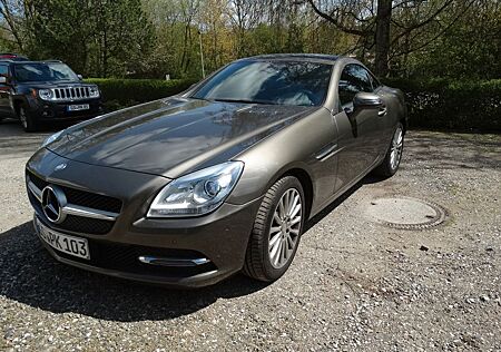 Mercedes-Benz SLK 200 - NAVI*TEMPO*PDC*SHZ*KLIMA*LEDER*AIRSCAR