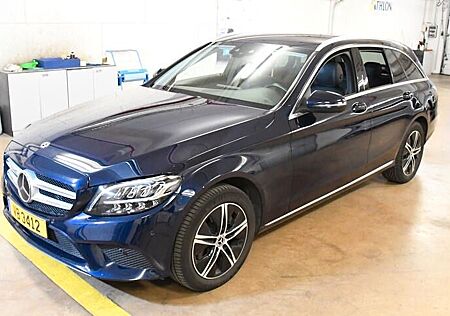 Mercedes-Benz C 220 d 4MATIC T Autom.*LED*KAMERA*SHZ*