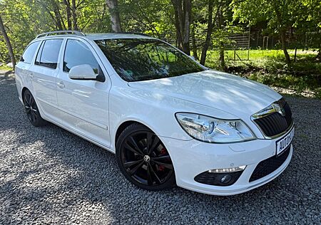 Skoda Octavia Combi RS Automatik Navi