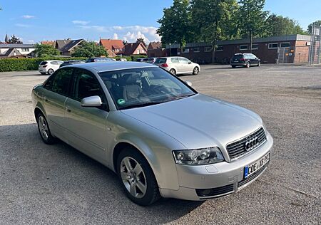 Audi A4 2.0 FSI -