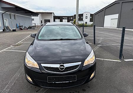 Opel Astra J Sports Tourer Design Edit. TÜV bis Feb.2