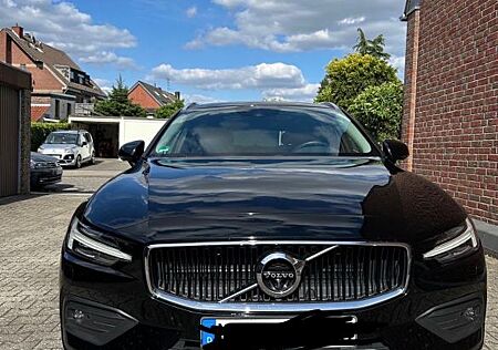 Volvo V60 B3 DCT Momentum Pro Momentum Pro