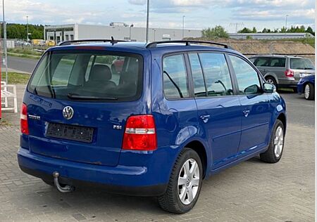VW Touran Volkswagen 2.0 TDI Highline Highline
