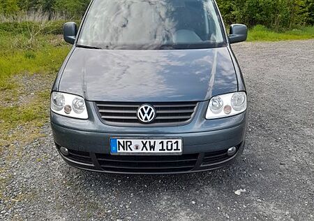 VW Caddy Volkswagen Life 1.9 TDI 77kW Team- 5-Sitzer ...