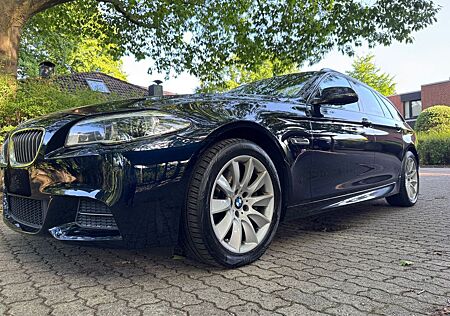 BMW 530d xDrive M Paket Touring STHZ HUD HK AHK PANO