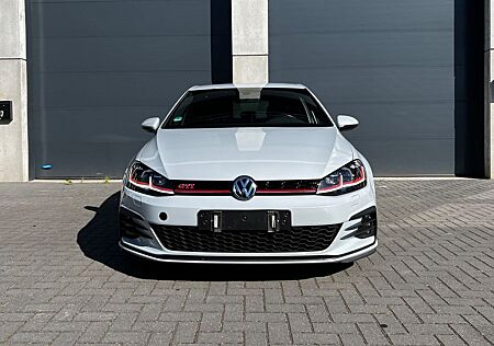 VW Golf Volkswagen 2.0 TSI DSG GTI GTI