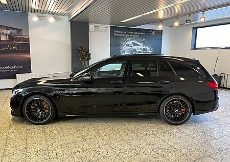 Mercedes-Benz C 63 AMG C 63 T S AMG+NIGHT+PERFORMANCE+KERAMIK+CARBON+2H