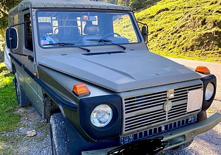Mercedes-Benz G 230