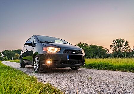 Mitsubishi Colt 1.3 Intense | gepflegter Garagenwagen