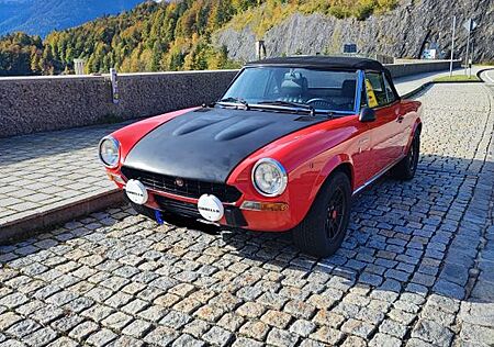 Fiat 124 Spider