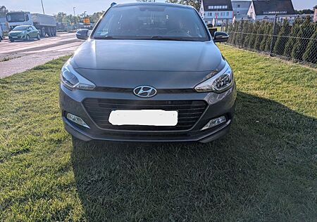 Hyundai i20 1.0 T-GDI 88kW blue Active Trend Active ...