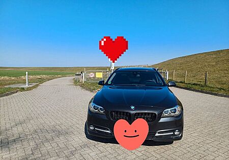 BMW 530d xDrive Touring A -