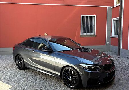 BMW 240 M240i Coupé