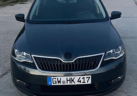 Skoda Rapid 1.0 TSI DSG Drive Drive