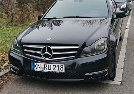 Mercedes-Benz 300 C 4 Matic
