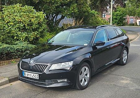 Skoda Superb gebraucht kaufen Skoda Superb 2.0 TDI Green tec DSG Ambition Combi ...