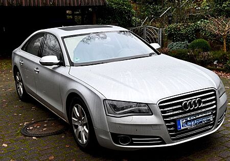 Audi A8 4.2 TDI tiptronic quattro -