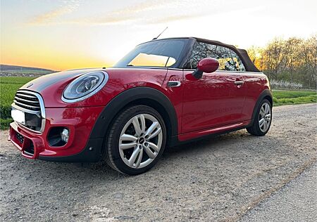 Mini Cooper Cabrio mit JCW-Paket, LED, Service, TOP