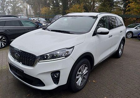 Kia Sorento 2.2 CRDi Vision 2WD Automatik PDC Tem...