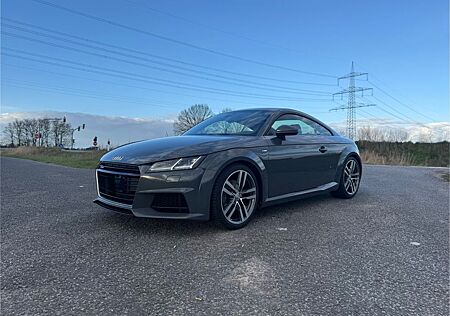 Audi TT Coupe 2.0 TFSI S tronic quattro -