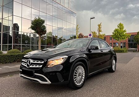 Mercedes-Benz GLA 180 d -