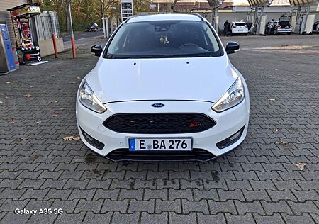 Ford Focus 1,5 TDCi 88kW PowerSh. Titanium Turnie...