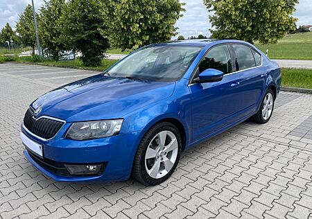 Skoda Octavia 2.0 TDI DSG Elegance*Standhzg*DAB*winter