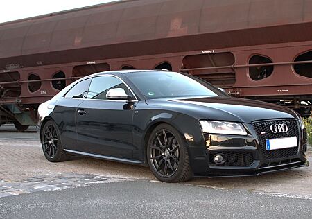 Audi S5 4.2 FSI quattro - black, einzigartig RS Grill