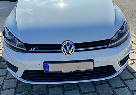 VW Golf Volkswagen 1.4 TSI 92kW BMT Highline_R-Line-Sportpaket