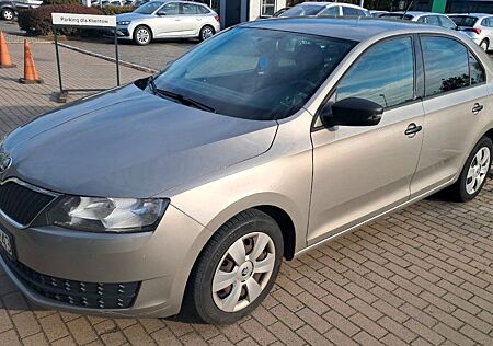 Skoda Rapid 1.2 TSI 81kW Active Active