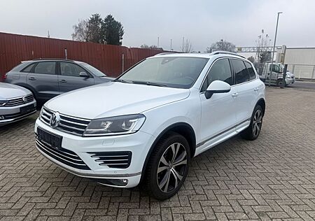 VW Touareg Volkswagen V6 TDI BMT/ Terrain Tech 4Mot/R-LINE