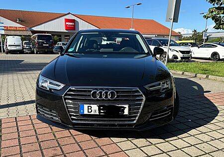 Audi A4 B9 Limousine 1.4 TFSI S tronic ALCANTARA