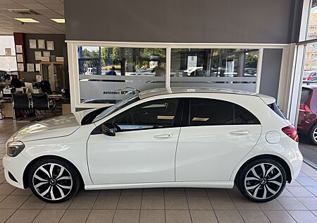 Mercedes-Benz A 180 BlueEff Urban Night Paket T-Leder Navi