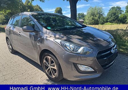 Hyundai i30 cw YES! //KLIMA//PDC//EXTRAS//