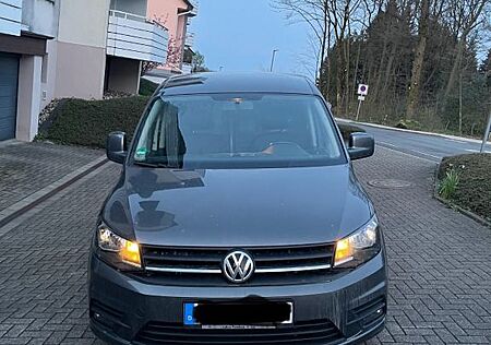 VW Caddy Volkswagen 2,0TDI 75kW Conceptline BlueMotion Con...
