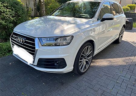 Audi Q7 50 TDI quattro - Vollausstattung, 7-Sitzer