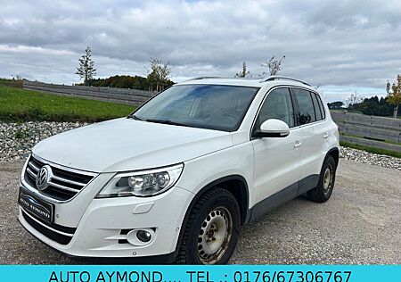 VW Tiguan Volkswagen 2.0 TDI 4MOTION LEDER PANO Selbst PARKSYS