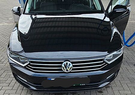 VW Passat Variant Volkswagen 2.0 TDI SCR Trendline Variant...