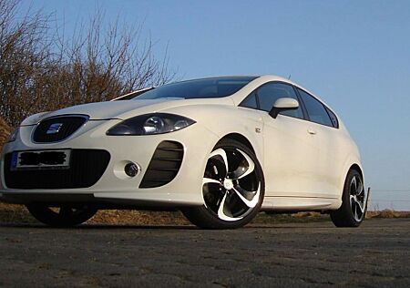 Seat Leon 1.4 TSI Sport Limited Aerodynamik 18Z