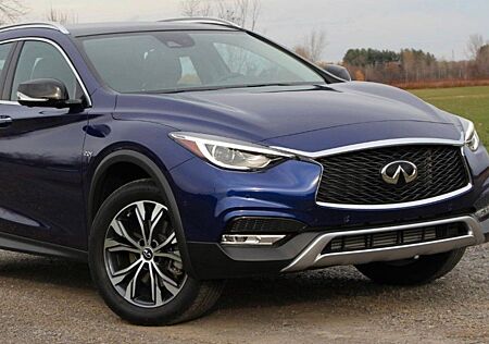 Infiniti QX30 2.0t DCT AWD Luxe Tech Luxe Tech