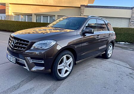 Mercedes-Benz ML 400 4MATIC -