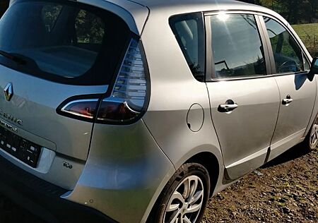 Renault Grand Scenic Paris ENERGY TCe 130 Start & St...