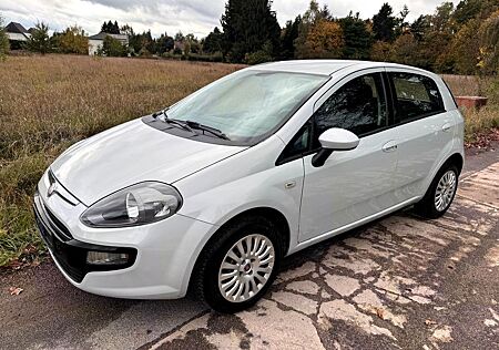 Fiat Grande Punto gebraucht kaufen Fiat Grande Punto 1,4 Neu Zahnriemensatz Kupplung HU